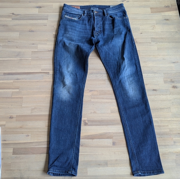 Diesel Jeans Men 33x31 Blue Tepphar Slim CarrotMedium wash distressed nice!!